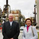 King Harald and Queen Sonja visit the Mongstad oil refinery (Photo: Knut Falch, Scanpix)